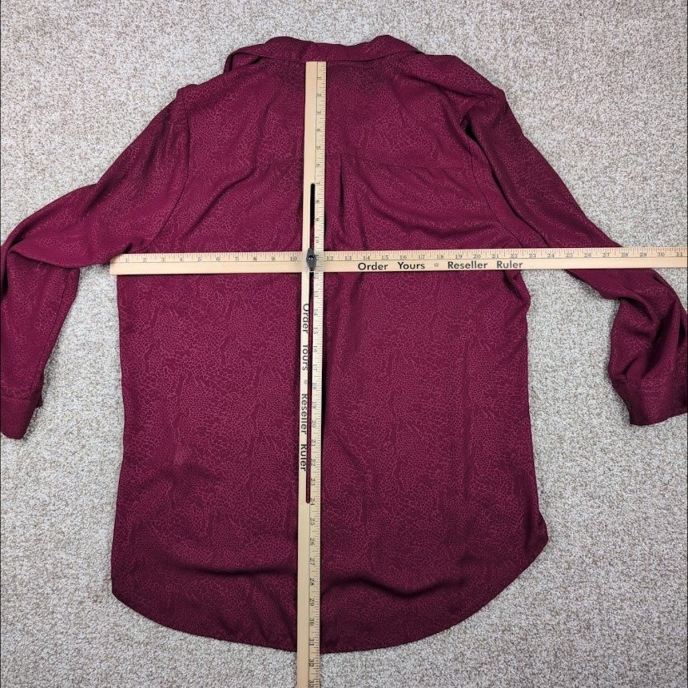 CJ Banks Womens 1X Burgundy Button Up Long Sleeve Shirt Animal Print - Picture 6 of 6